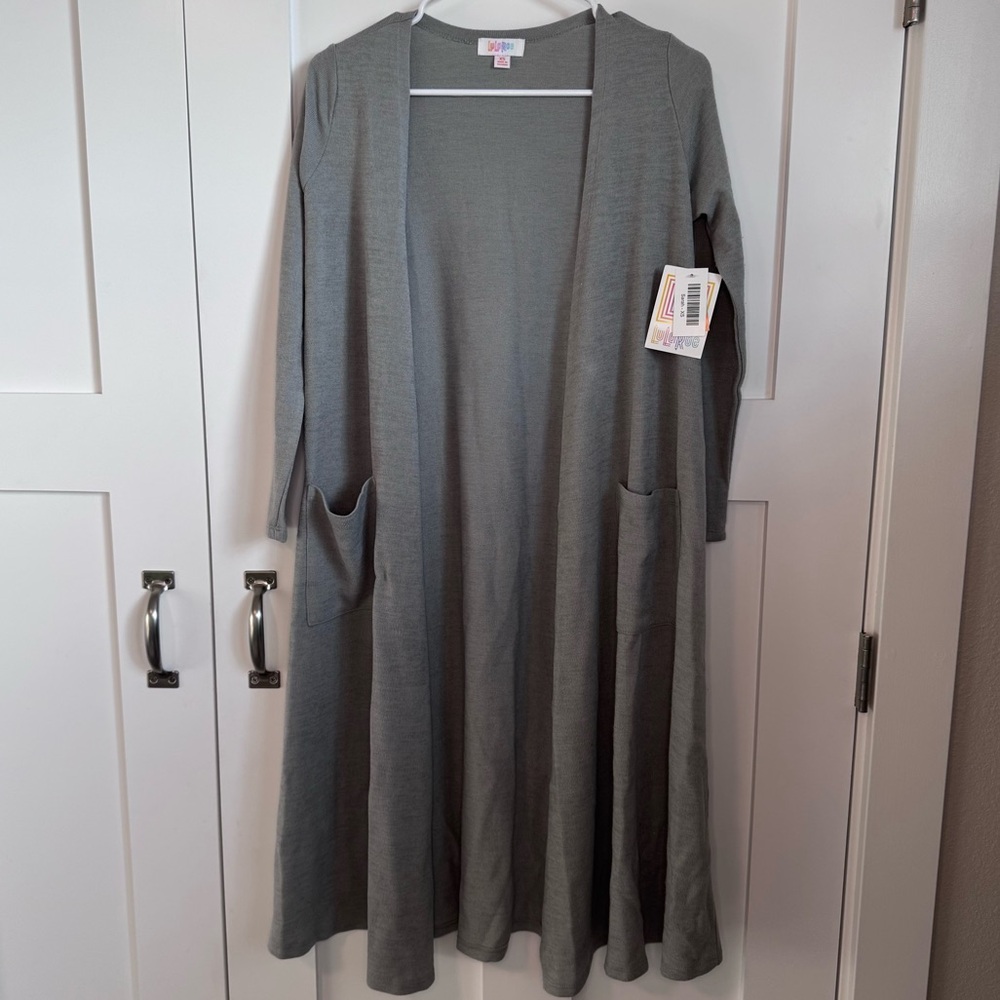 NWT LuLaRoe Gray Sarah Open Front Cardigan Size XS with Front Pockets New Lounge